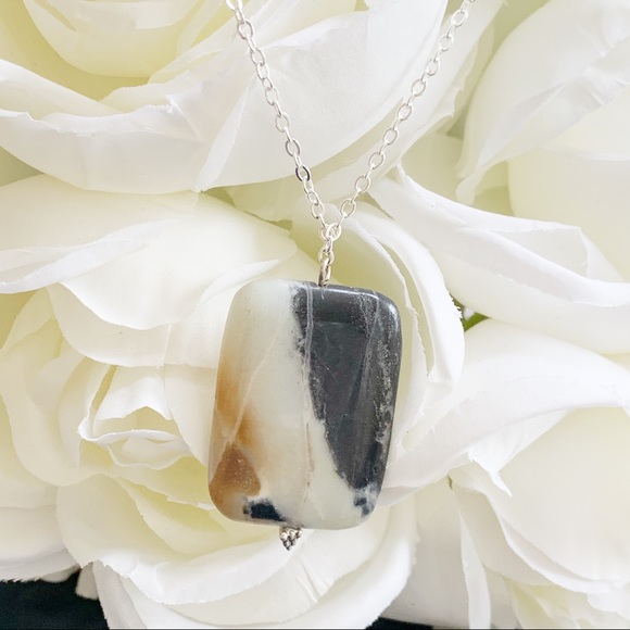 Handcrafted Natural Stone Necklace - Picture 2 of 4